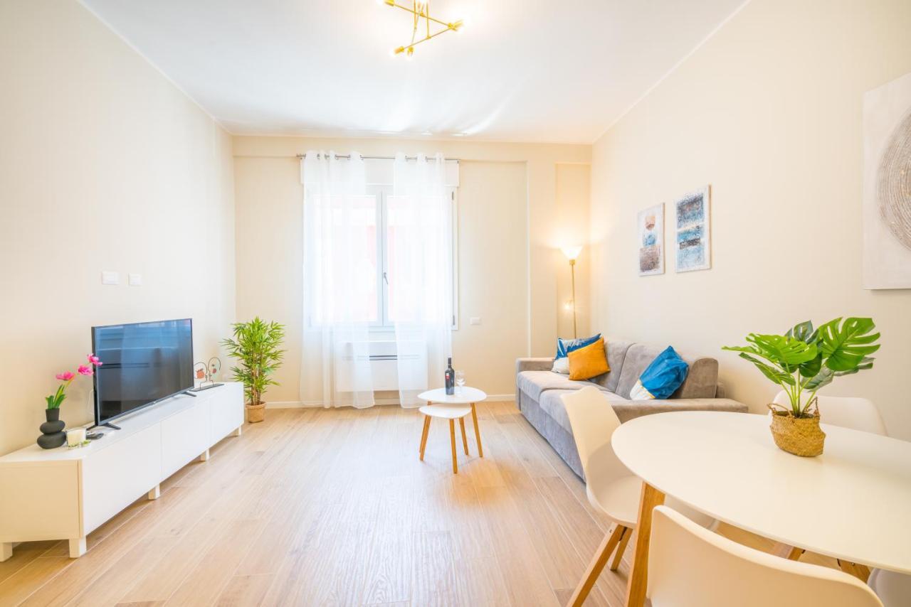Puccini Apt - Centro Citta - Wifi - Ac Cagliari Dış mekan fotoğraf