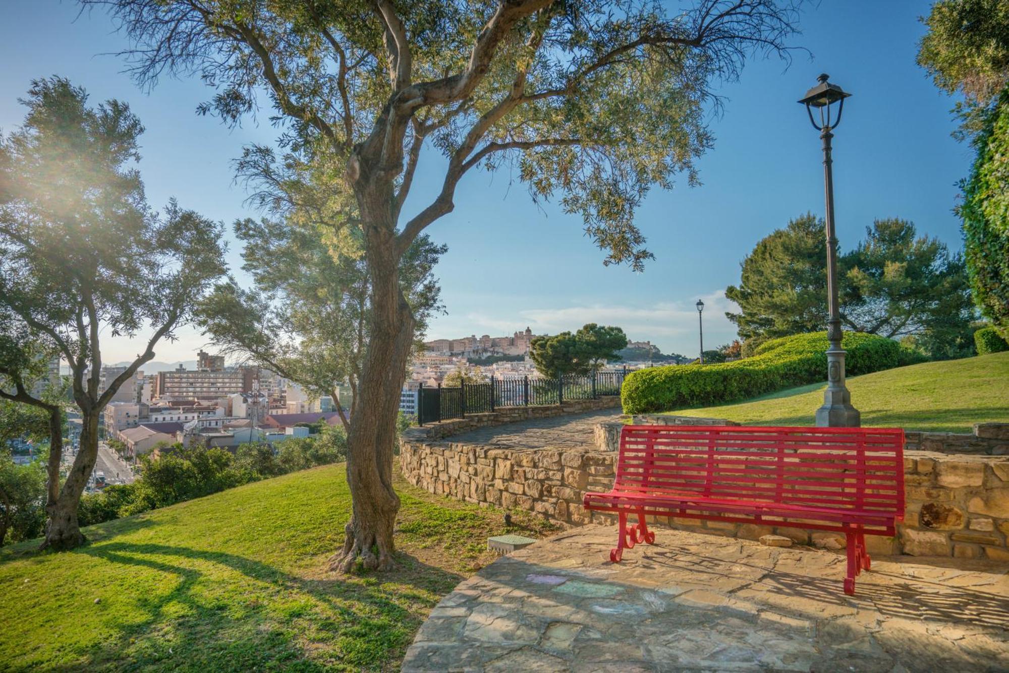Puccini Apt - Centro Citta - Wifi - Ac Cagliari Dış mekan fotoğraf